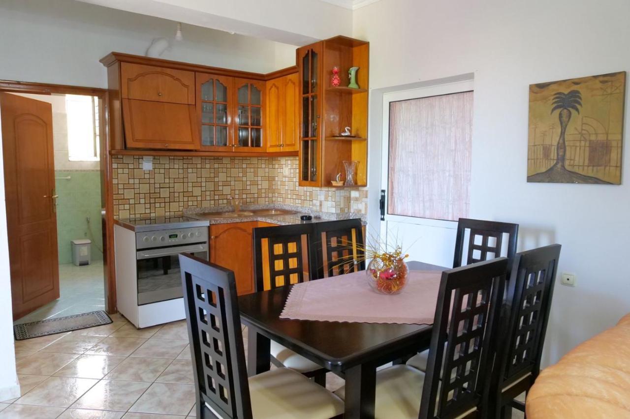 Vita Apartment - Spacious Garden And Balcony 5 Min To Beach & Center クサミル エクステリア 写真