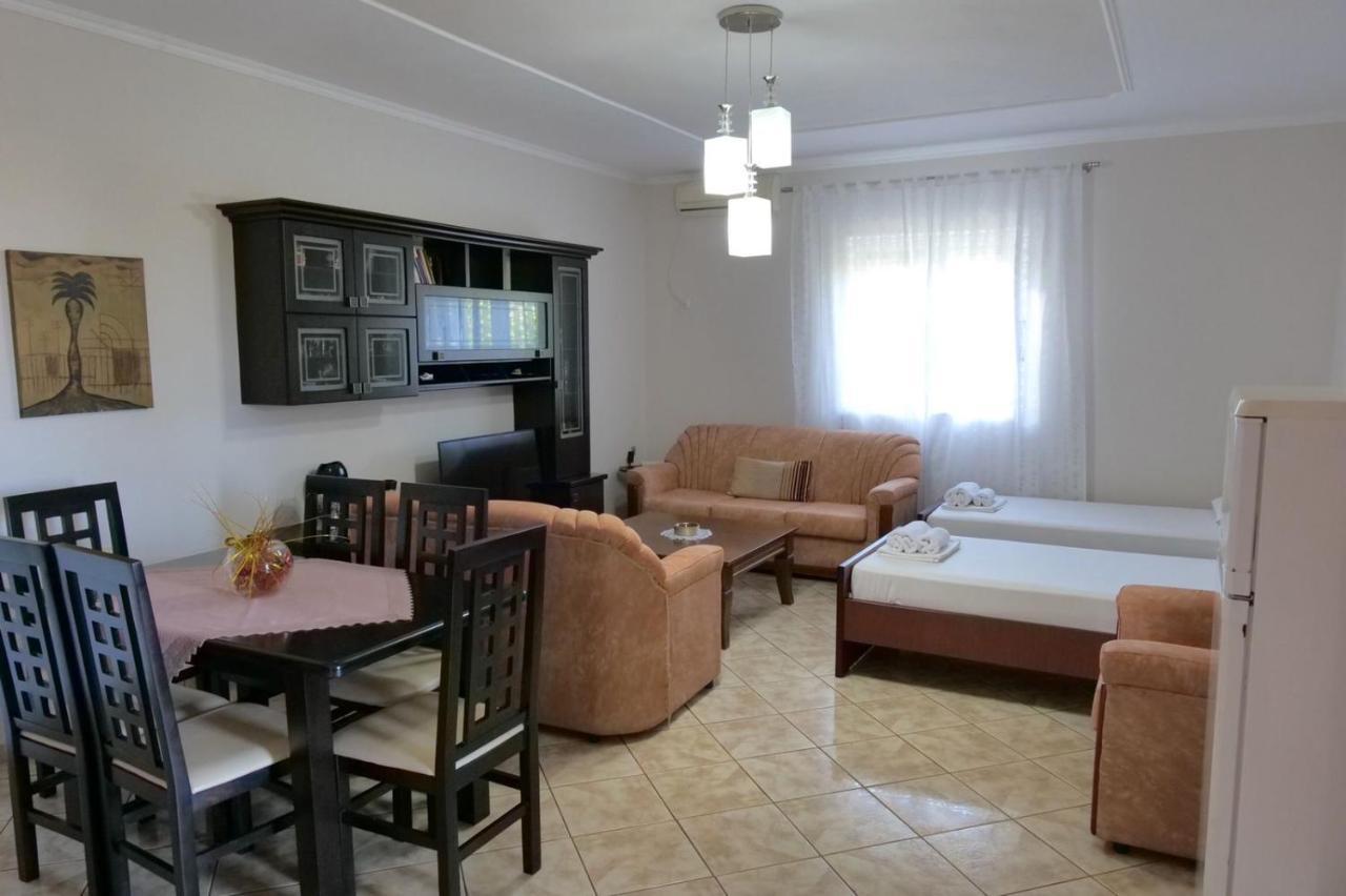 Vita Apartment - Spacious Garden And Balcony 5 Min To Beach & Center クサミル エクステリア 写真