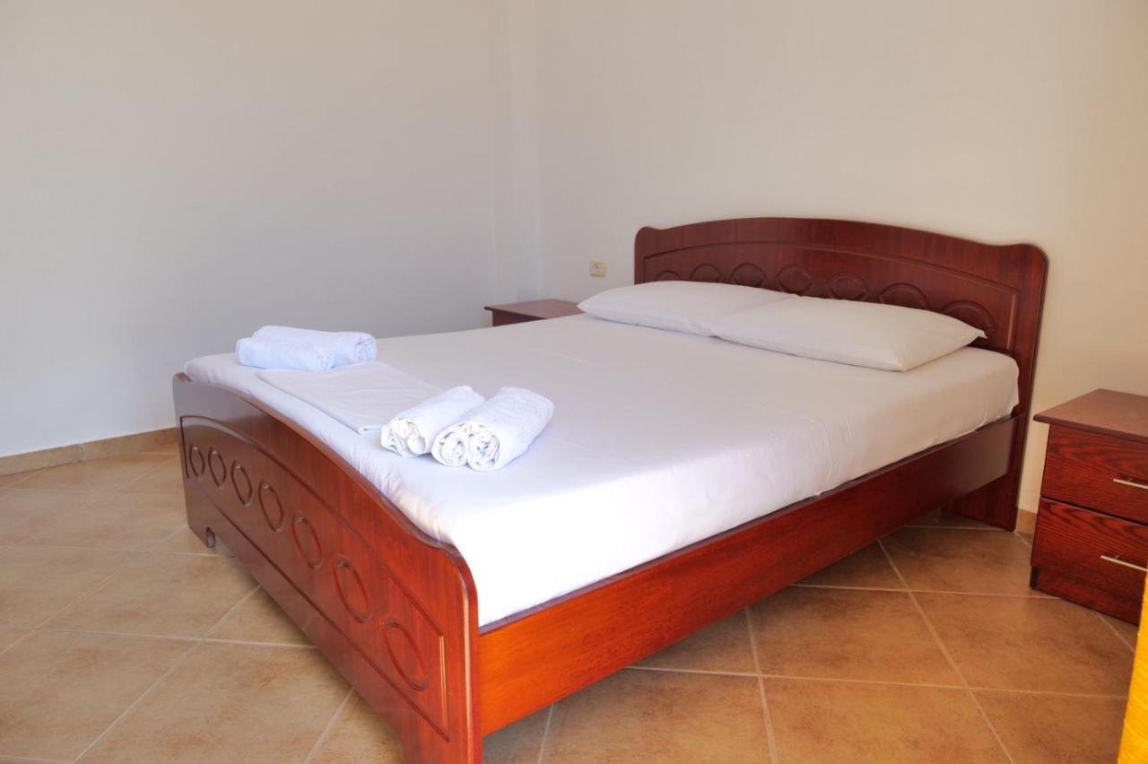 Vita Apartment - Spacious Garden And Balcony 5 Min To Beach & Center クサミル エクステリア 写真