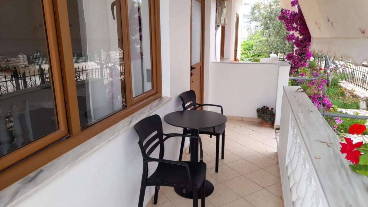 Vita Apartment - Spacious Garden And Balcony 5 Min To Beach & Center クサミル エクステリア 写真