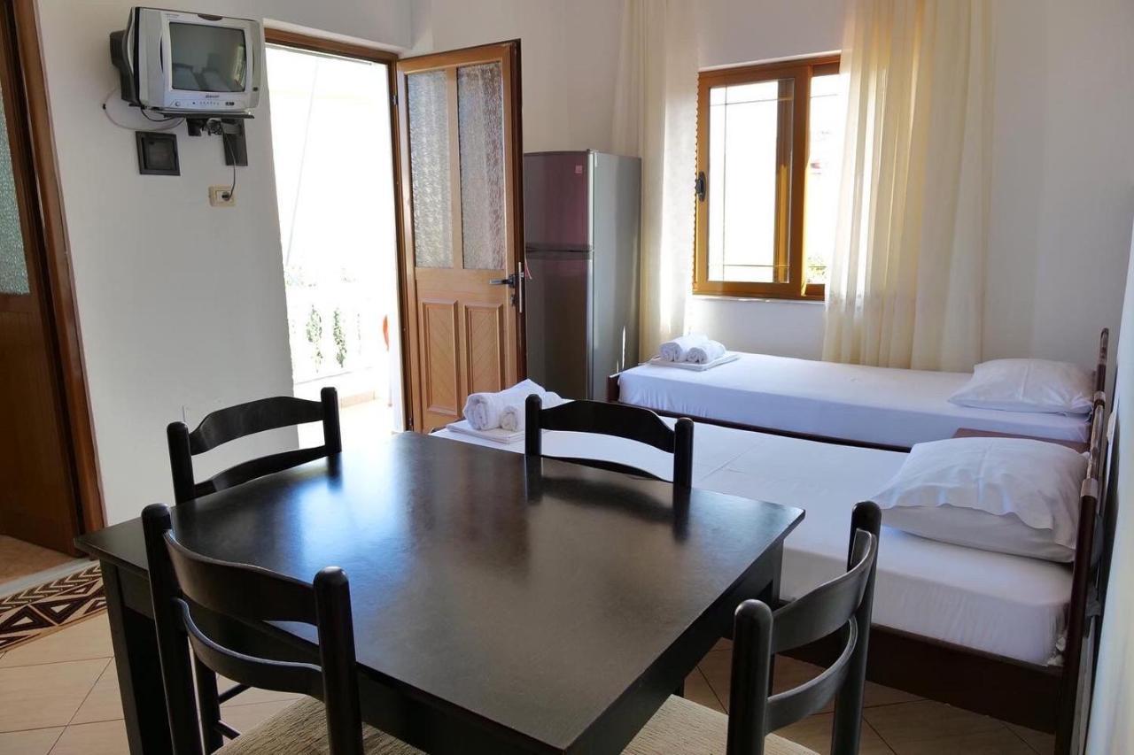 Vita Apartment - Spacious Garden And Balcony 5 Min To Beach & Center クサミル エクステリア 写真