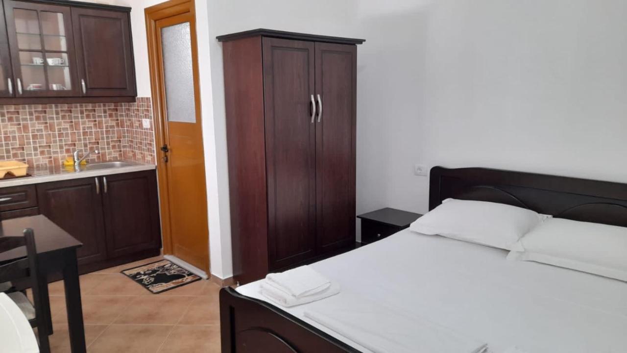 Vita Apartment - Spacious Garden And Balcony 5 Min To Beach & Center クサミル エクステリア 写真