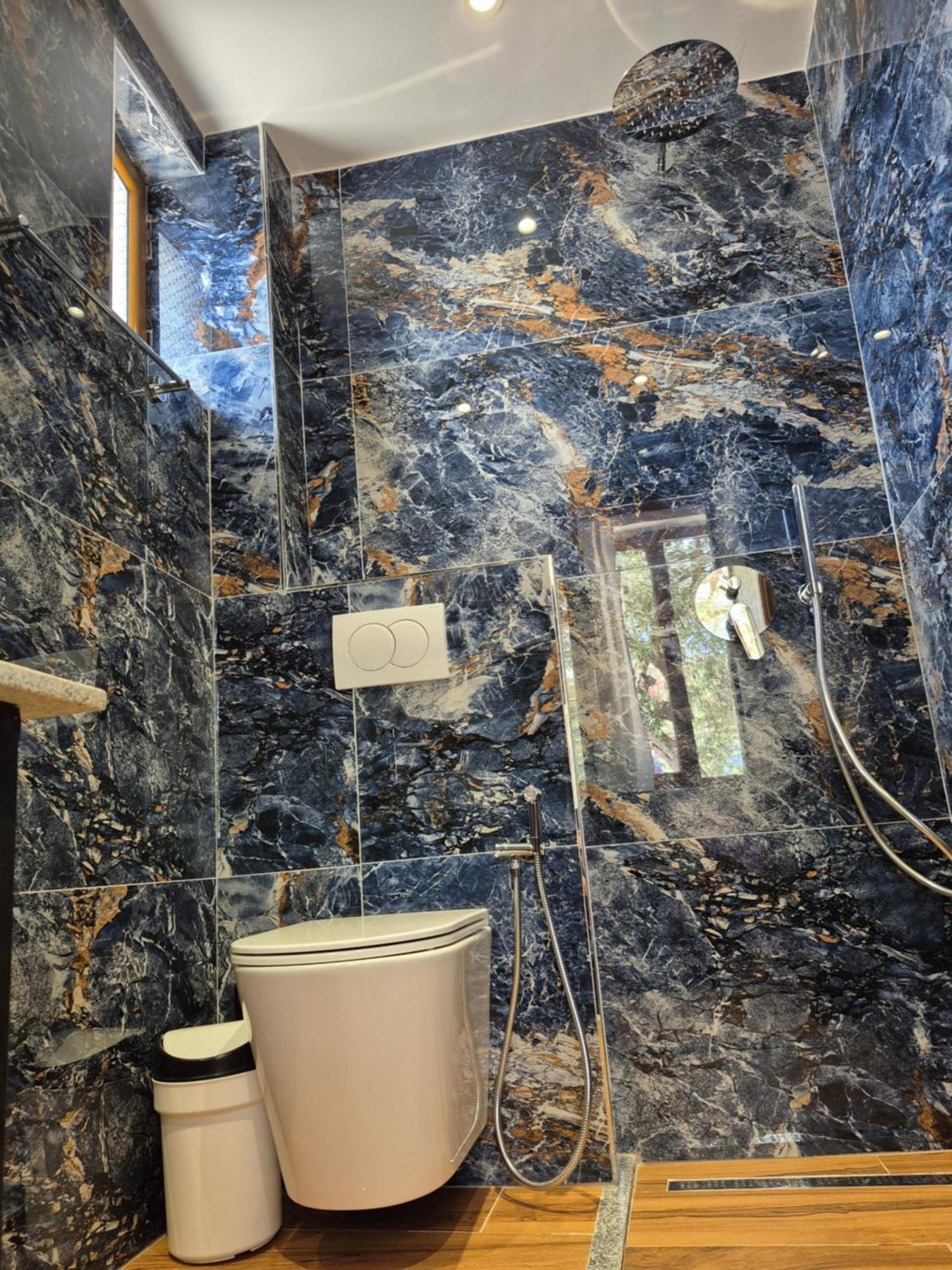 Vita Apartment - Spacious Garden And Balcony 5 Min To Beach & Center クサミル エクステリア 写真
